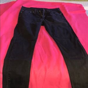 Men Levi size 34/32 (502)